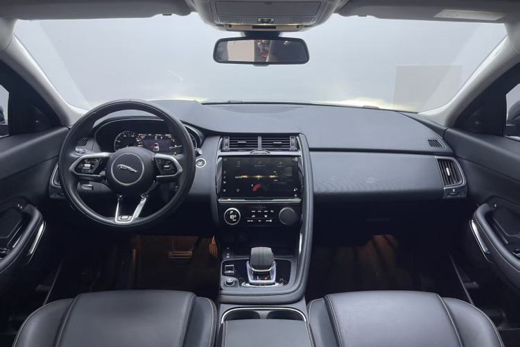 Used Jaguar E-PACE 2024 Youth Sports Edition R-DYNAMIC Center Console