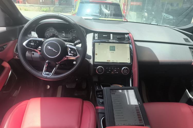 Used Jaguar E-PACE 2024 All-New R-DYNAMIC S Sport Edition Center Console