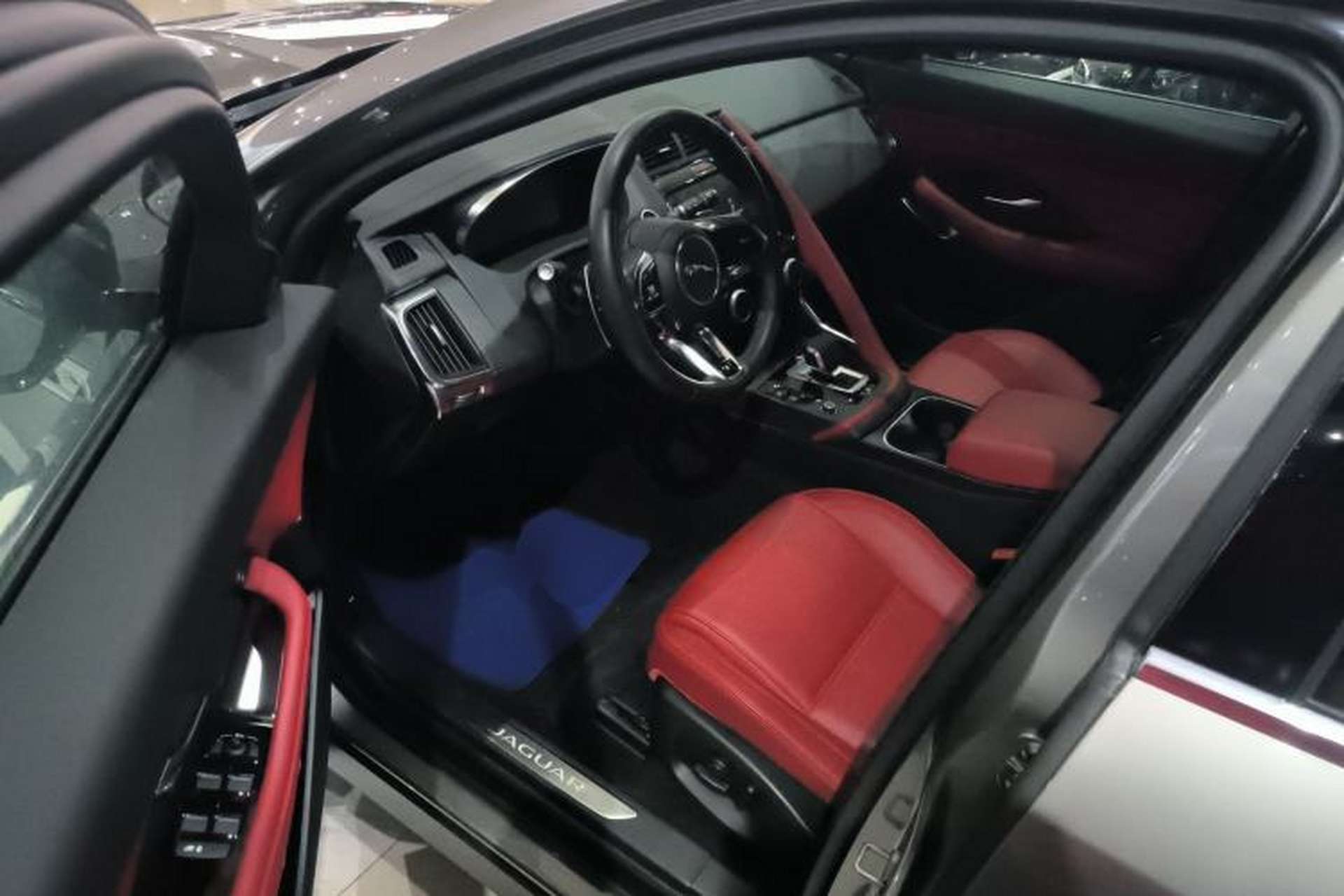 Used Jaguar E-PACE 2024 All-New R-DYNAMIC S Sport Edition Driver Seat