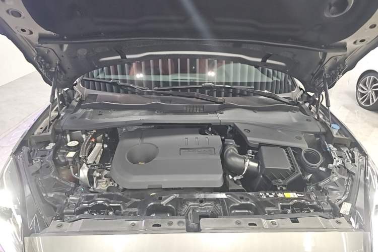 Used Jaguar E-PACE 2024 All-New R-DYNAMIC S Sport Edition Engine Bay