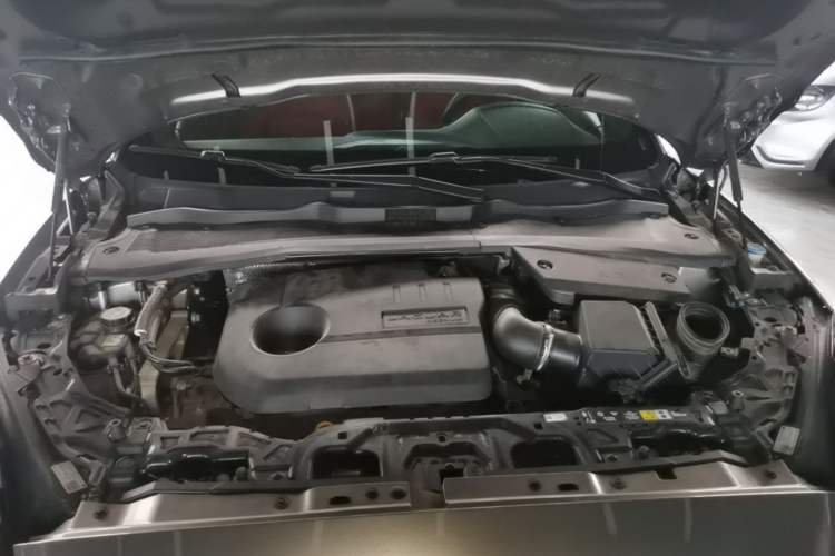 Used Jaguar E-PACE 2024 All-New R-DYNAMIC S Sport Edition Engine Bay