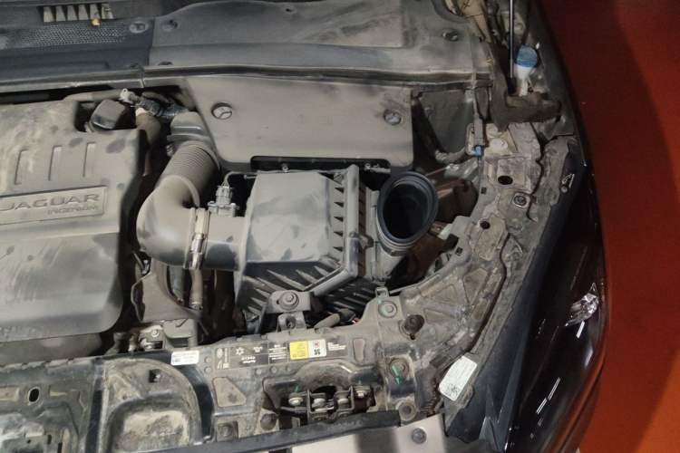 Used Jaguar E-PACE 2024 All-New R-DYNAMIC S Sport Edition Engine Bay Left