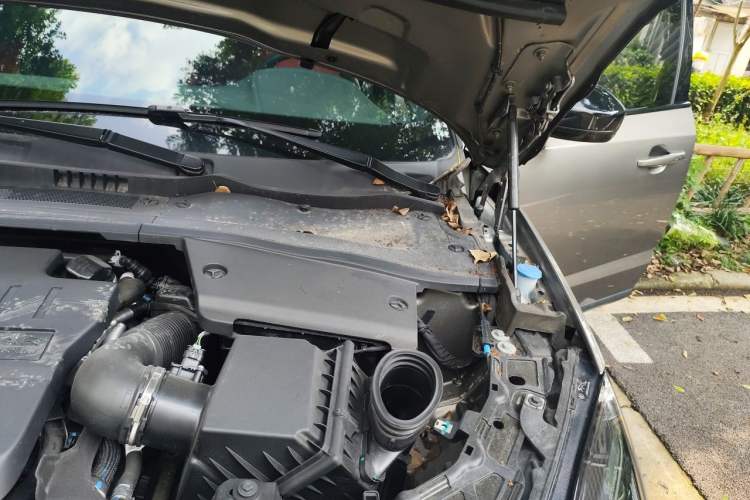 Used Jaguar E-PACE 2024 All-New R-DYNAMIC S Sport Edition Engine Bay Left