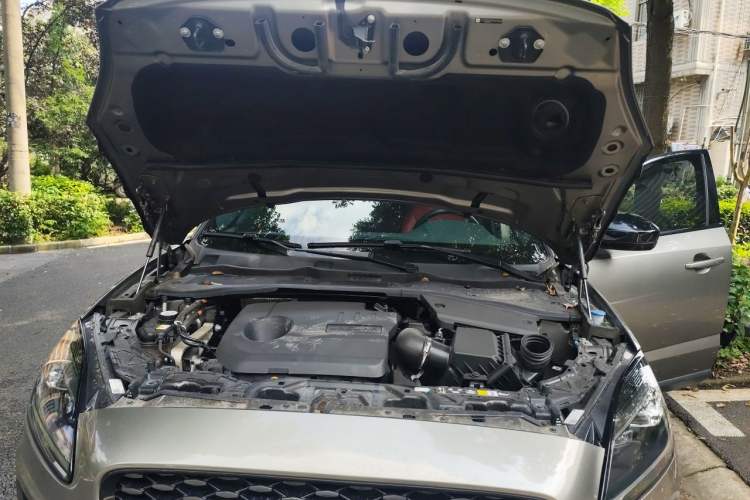 Used Jaguar E-PACE 2024 All-New R-DYNAMIC S Sport Edition Engine Bay