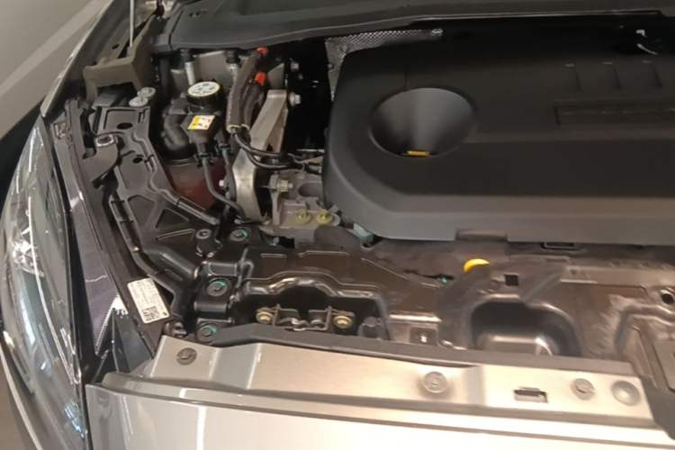Used Jaguar E-PACE 2024 All-New R-DYNAMIC S Sport Edition Engine Bay Right