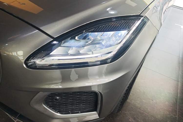 Used Jaguar E-PACE 2024 Youth Sports Edition R-DYNAMIC Left Front Headlight