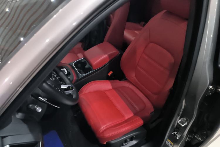 Used Jaguar E-PACE 2024 All-New R-DYNAMIC S Sport Edition Left Front Seat
