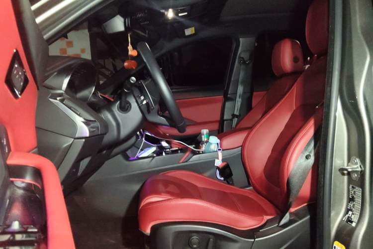 Used Jaguar E-PACE 2024 All-New R-DYNAMIC S Sport Edition Left Front Seat