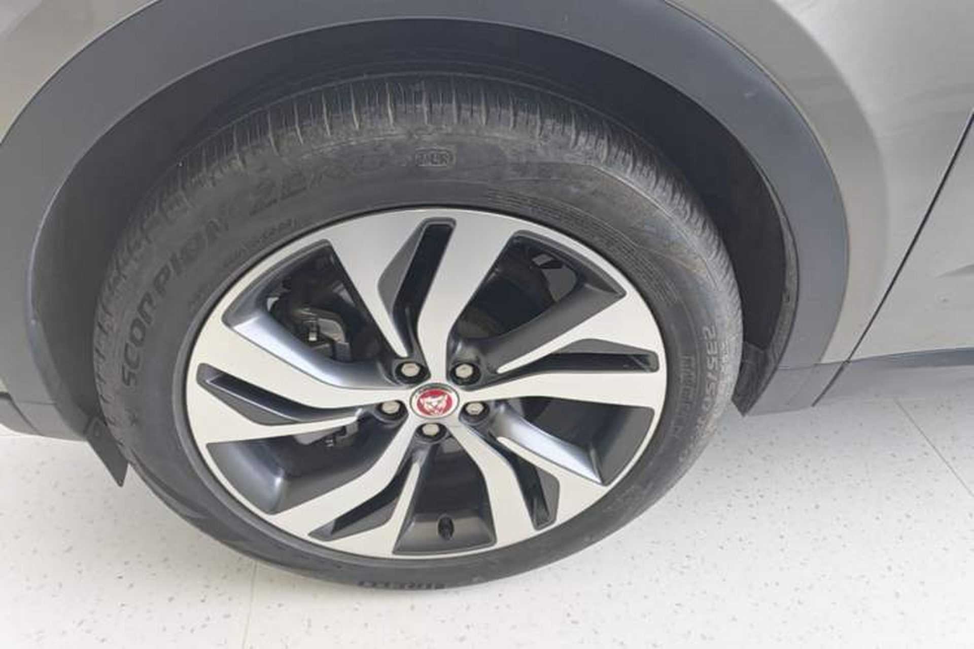 Used Jaguar E-PACE 2024 All-New R-DYNAMIC S Sport Edition Left Front Wheel Hub