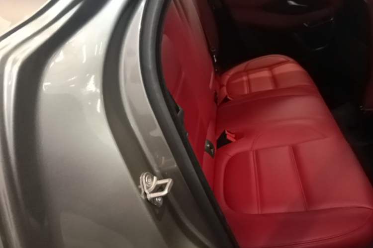 Used Jaguar E-PACE 2024 All-New R-DYNAMIC S Sport Edition Left Rear Seat