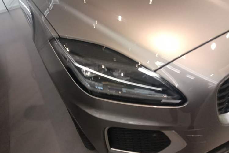 Used Jaguar E-PACE 2024 All-New R-DYNAMIC S Sport Edition Right Front Headlight