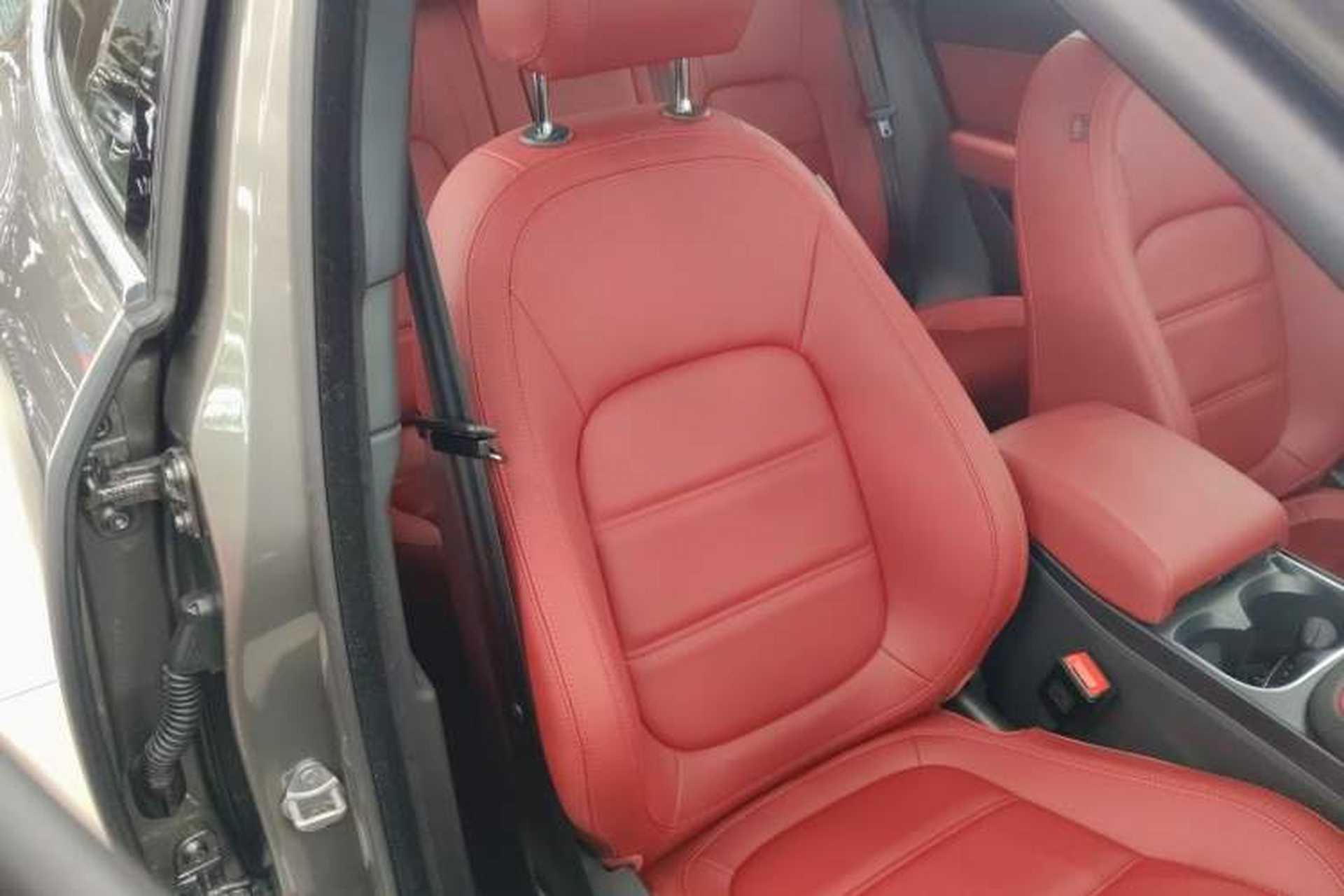 Used Jaguar E-PACE 2024 All-New R-DYNAMIC S Sport Edition Right Front Seat
