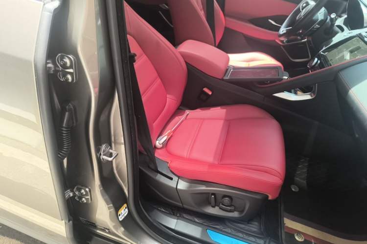 Used Jaguar E-PACE 2024 All-New R-DYNAMIC S Sport Edition Right Front Seat
