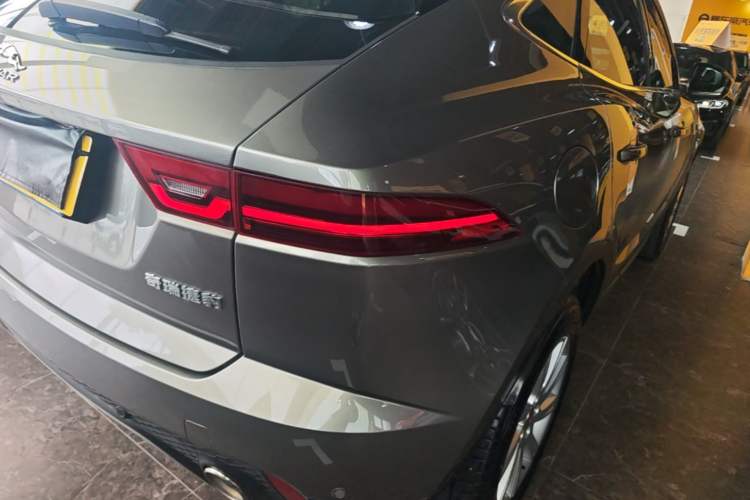 Used Jaguar E-PACE 2024 Youth Sports Edition R-DYNAMIC Right Rear Taillight