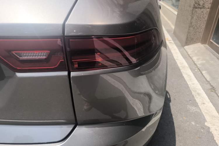 Used Jaguar E-PACE 2024 All-New R-DYNAMIC S Sport Edition Right Rear Taillight