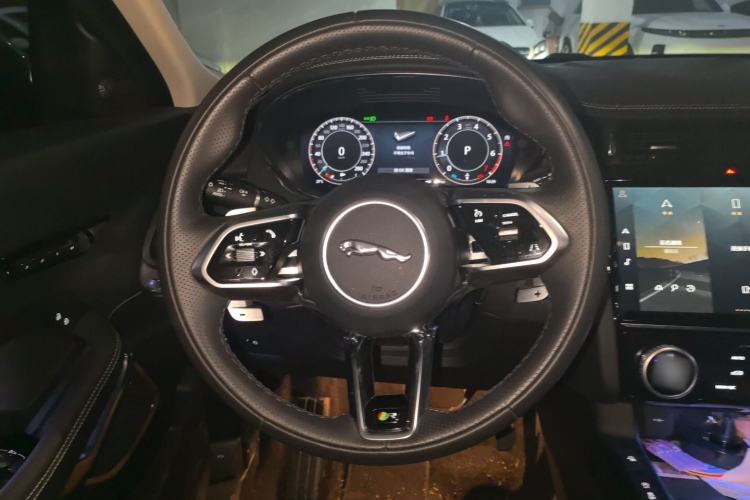 Used Jaguar E-PACE 2024 All-New R-DYNAMIC S Sport Edition Steering Wheel