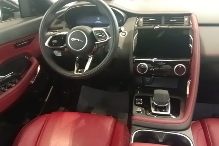 Used Jaguar E-PACE 2024 All-New R-DYNAMIC S Sport Edition Steering Wheel