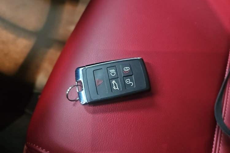 Used Jaguar E-PACE 2024 All-New R-DYNAMIC S Sport Edition Vehicle Key