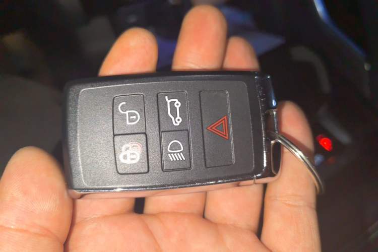 Used Jaguar E-PACE 2024 All-New R-DYNAMIC S Sport Edition Vehicle Key
