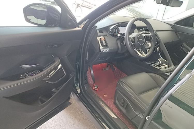 Used Jaguar E-PACE 2024 YAO Black Sport Edition R-DYNAMIC SE BLACK Driver Seat