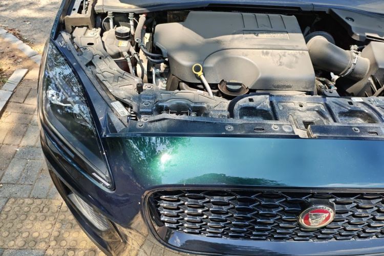 Used Jaguar E-PACE 2024 YAO Black Sport Edition R-DYNAMIC SE BLACK Engine Bay Right