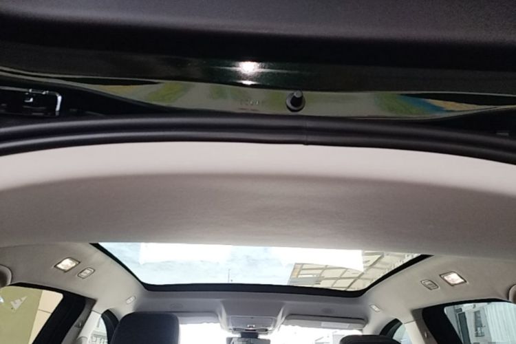 Used Jaguar E-PACE 2024 YAO Black Sport Edition R-DYNAMIC SE BLACK Headliner