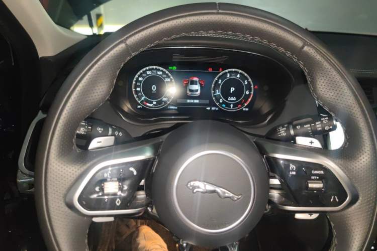 Used Jaguar E-PACE 2024 YAO Black Sport Edition R-DYNAMIC SE BLACK Instrument Cluster