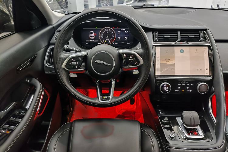 Used Jaguar E-PACE 2024 YAO Black Sport Edition R-DYNAMIC SE BLACK Interior 2