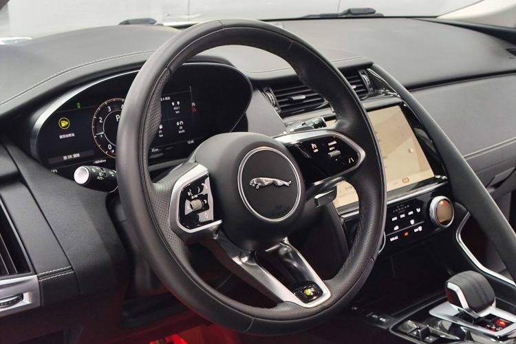 Used Jaguar E-PACE 2024 YAO Black Sport Edition R-DYNAMIC SE BLACK Interior 3