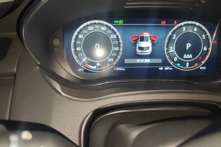 Used Jaguar E-PACE 2024 YAO Black Sport Edition R-DYNAMIC SE BLACK Odometer Close Up