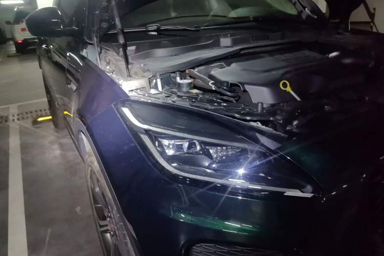 Used Jaguar E-PACE 2024 YAO Black Sport Edition R-DYNAMIC SE BLACK Right Front Headlight
