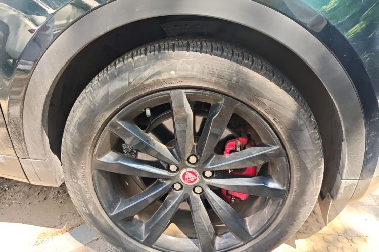 Used Jaguar E-PACE 2024 YAO Black Sport Edition R-DYNAMIC SE BLACK Right Front Wheel Hub