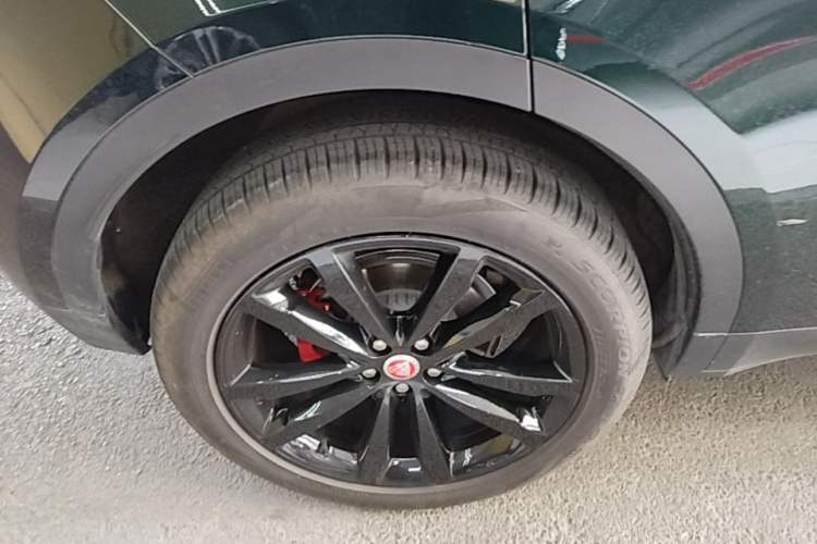 Used Jaguar E-PACE 2024 YAO Black Sport Edition R-DYNAMIC SE BLACK Right Rear Wheel Hub
