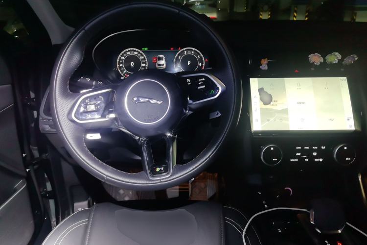 Used Jaguar E-PACE 2024 YAO Black Sport Edition R-DYNAMIC SE BLACK Steering Wheel