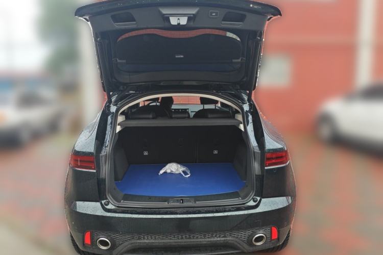 Used Jaguar E-PACE 2024 YAO Black Sport Edition R-DYNAMIC SE BLACK Trunk
