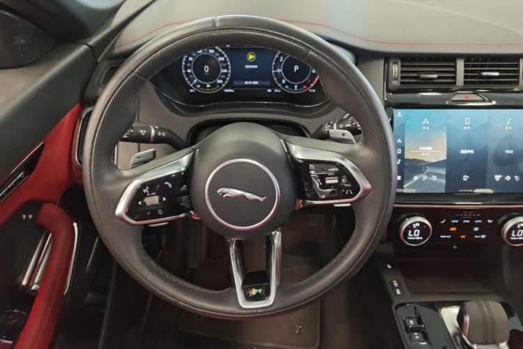 Used Jaguar E-PACE 2024 All-New R-DYNAMIC S Sport Edition Steering Wheel