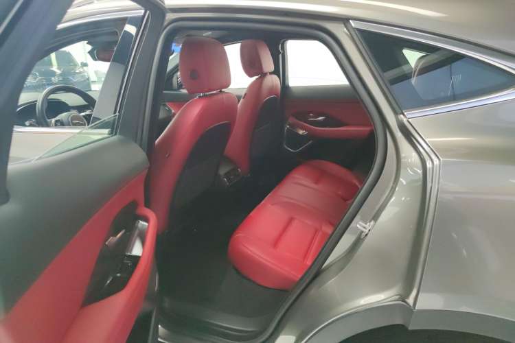 Used Jaguar E-PACE 2024 All-New R-DYNAMIC S Sport Edition Right Rear Seat