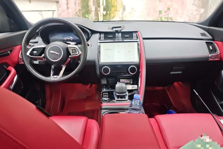 Used Jaguar E-PACE 2024 YAO Black Sport Edition R-DYNAMIC SE BLACK Center Console