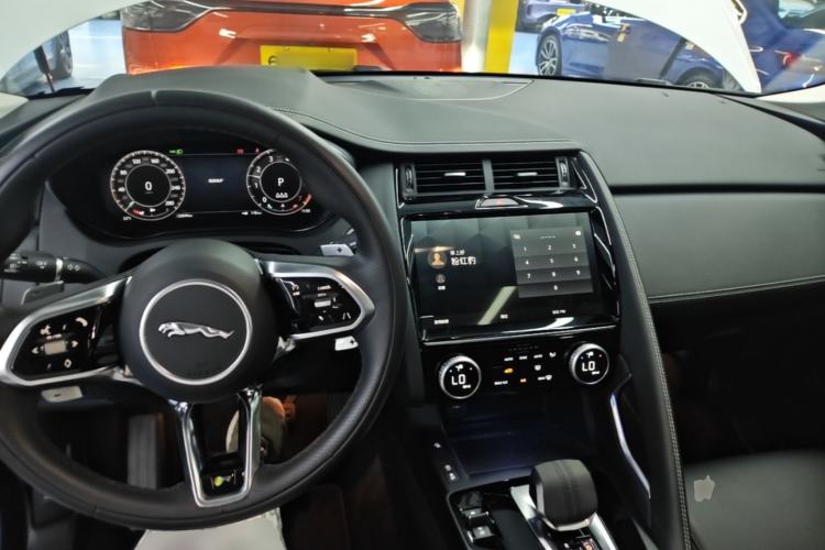 Used Jaguar E-PACE 2024 All-New R-DYNAMIC S Sport Edition Center Console