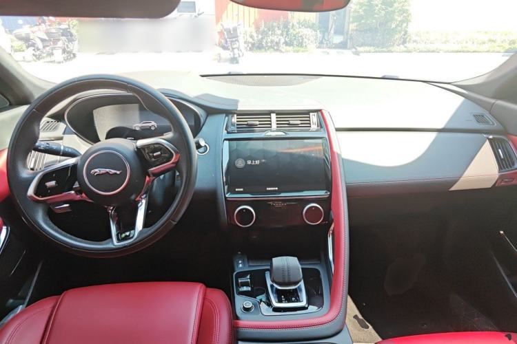 Used Jaguar E-PACE 2024 Youth Sports Edition R-DYNAMIC Center Console