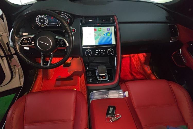 Used Jaguar E-PACE 2024 YAO Black Sport Edition R-DYNAMIC SE BLACK Center Console