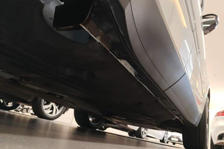 Used Jaguar E-PACE 2024 All-New R-DYNAMIC S Sport Edition Chassis Rear Right
