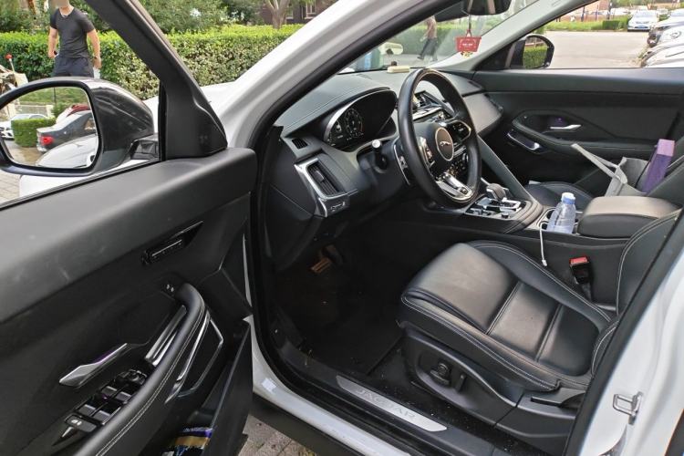 Used Jaguar E-PACE 2024 YAO Black Sport Edition R-DYNAMIC SE BLACK Driver Seat
