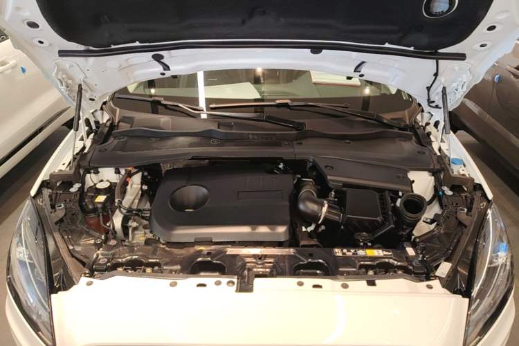 Used Jaguar E-PACE 2024 All-New R-DYNAMIC S Sport Edition Engine Bay