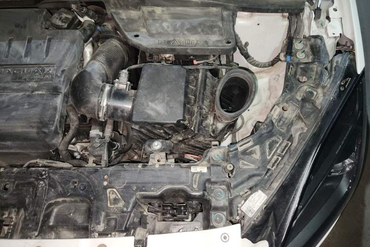 Used Jaguar E-PACE 2024 All-New R-DYNAMIC S Sport Edition Engine Bay Left