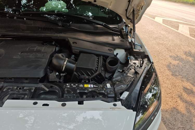 Used Jaguar E-PACE 2024 All-New R-DYNAMIC S Sport Edition Engine Bay Left