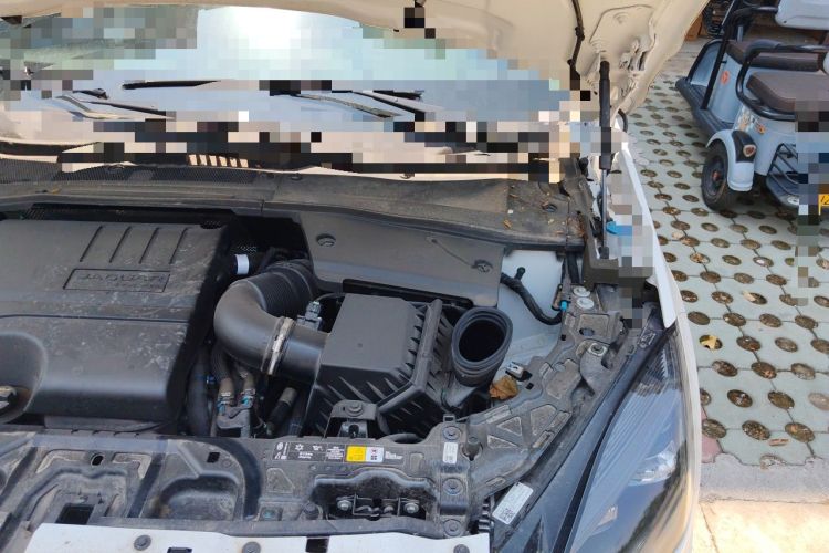 Used Jaguar E-PACE 2024 YAO Black Sport Edition R-DYNAMIC SE BLACK Engine Bay Left