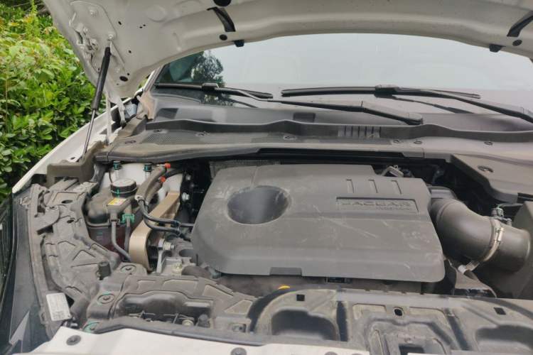 Used Jaguar E-PACE 2024 All-New R-DYNAMIC S Sport Edition Engine Bay Right