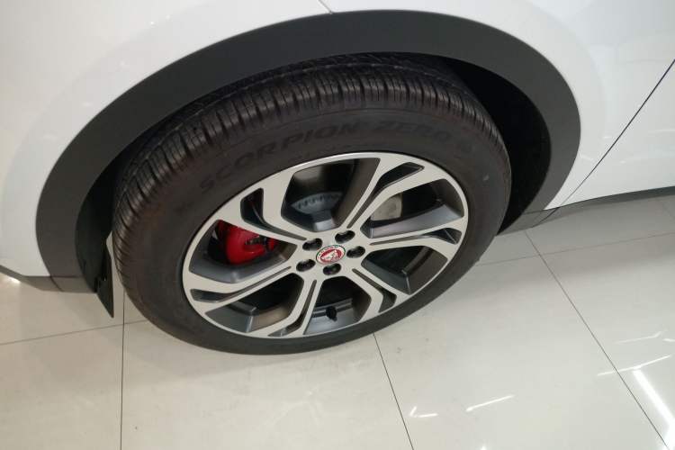 Used Jaguar E-PACE 2024 YAO Black Sport Edition R-DYNAMIC SE BLACK Exterior 3