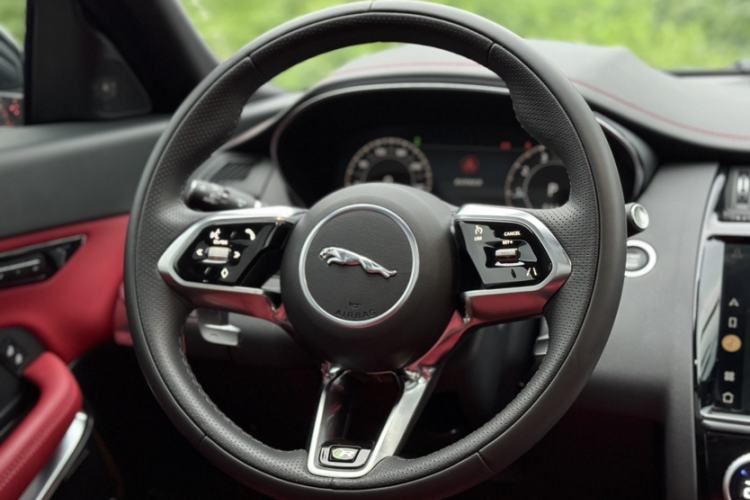 Used Jaguar E-PACE 2024 All-New R-DYNAMIC S Sport Edition Interior 2